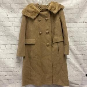 Vintage Women's Pea Coat Caramel Brown W/ Fur Collar Union Made ILGWU USA Tan